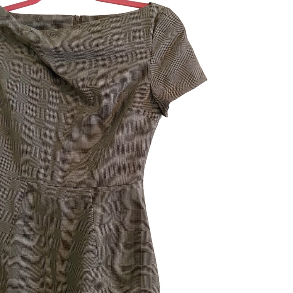 Dorothy Perkins dress.